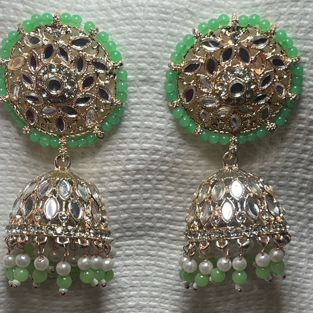 Light green India Jumka